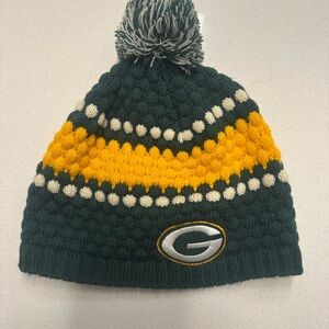 Green Bay Packers Striped Beanie with Pom-Pom